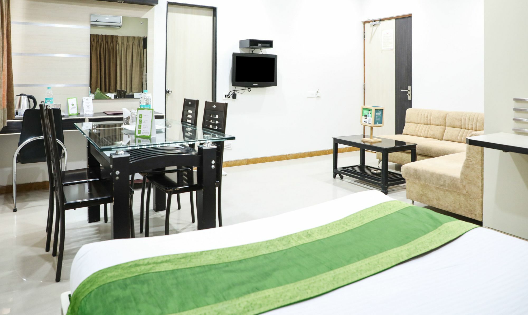 Hotel Bagga International Аурангабад Экстерьер фото